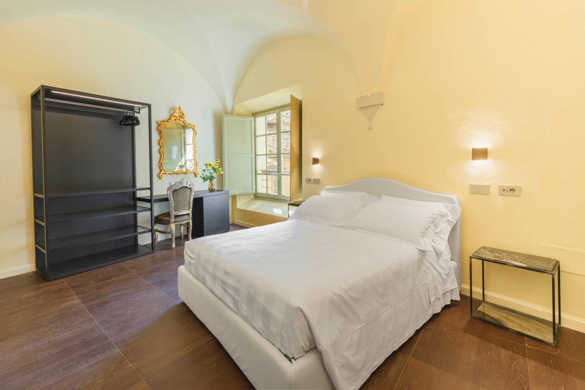 Palazzo Patrizi Suites & Spa Сиена Экстерьер фото