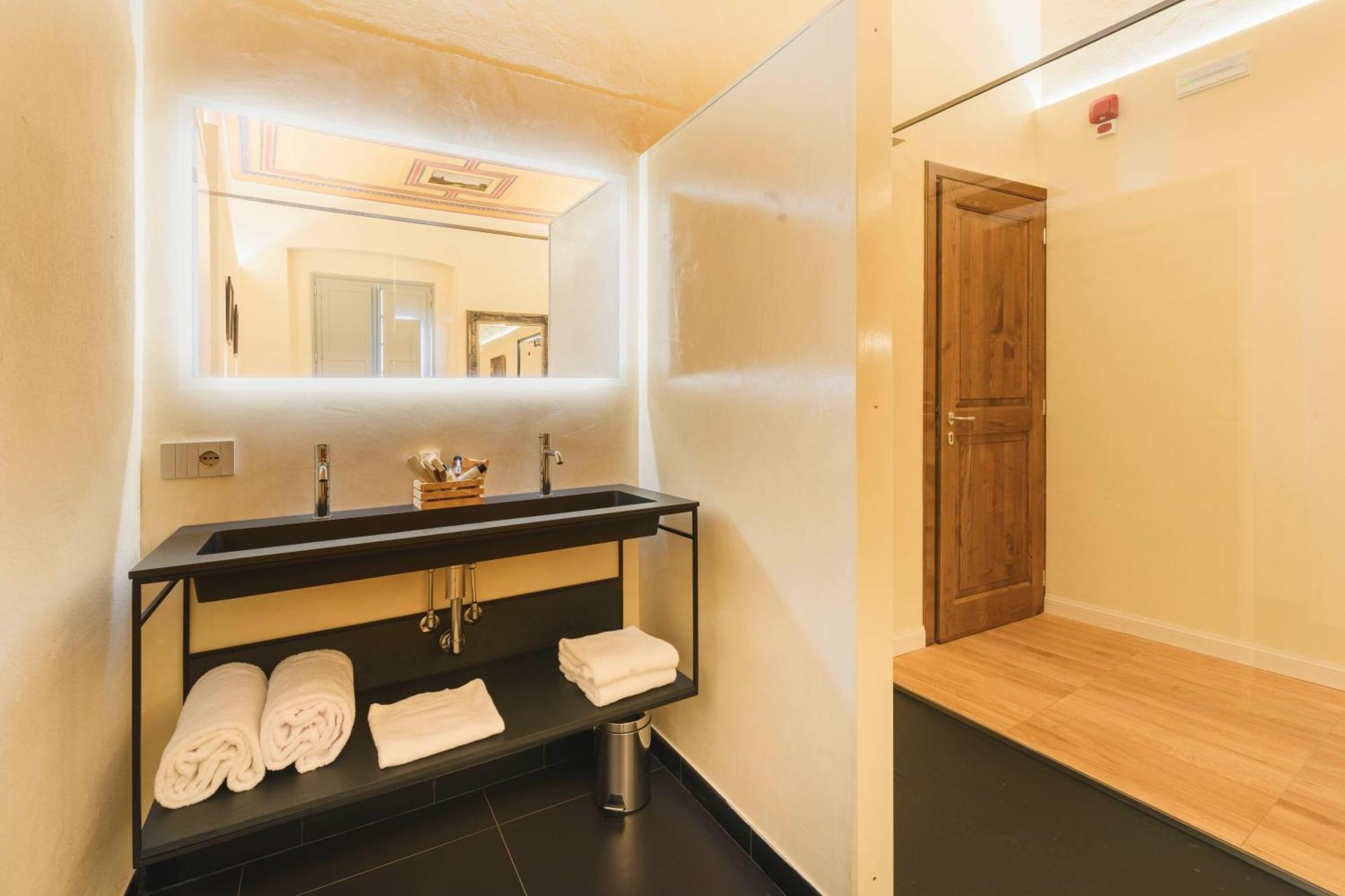Palazzo Patrizi Suites & Spa Сиена Экстерьер фото