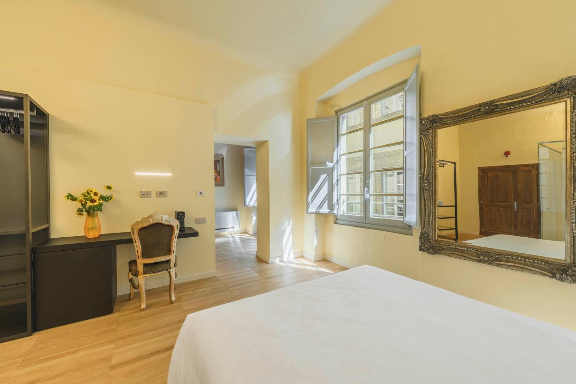 Palazzo Patrizi Suites & Spa Сиена Экстерьер фото