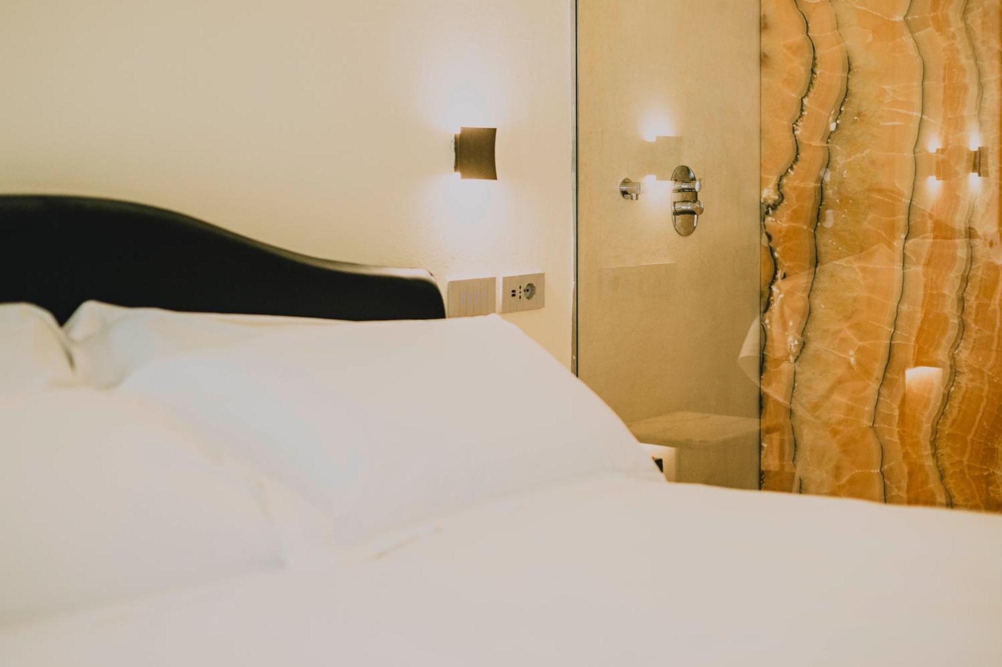 Palazzo Patrizi Suites & Spa Сиена Экстерьер фото