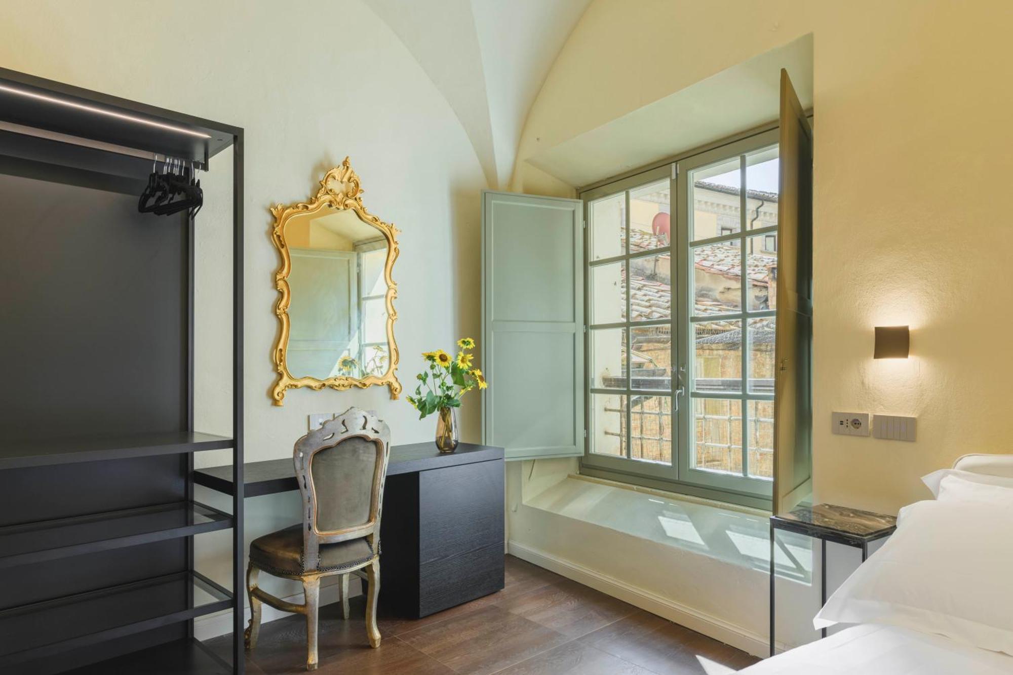 Palazzo Patrizi Suites & Spa Сиена Экстерьер фото